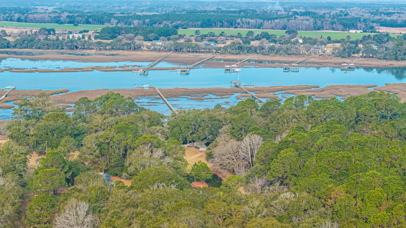Nine-plus Tranquil Acres