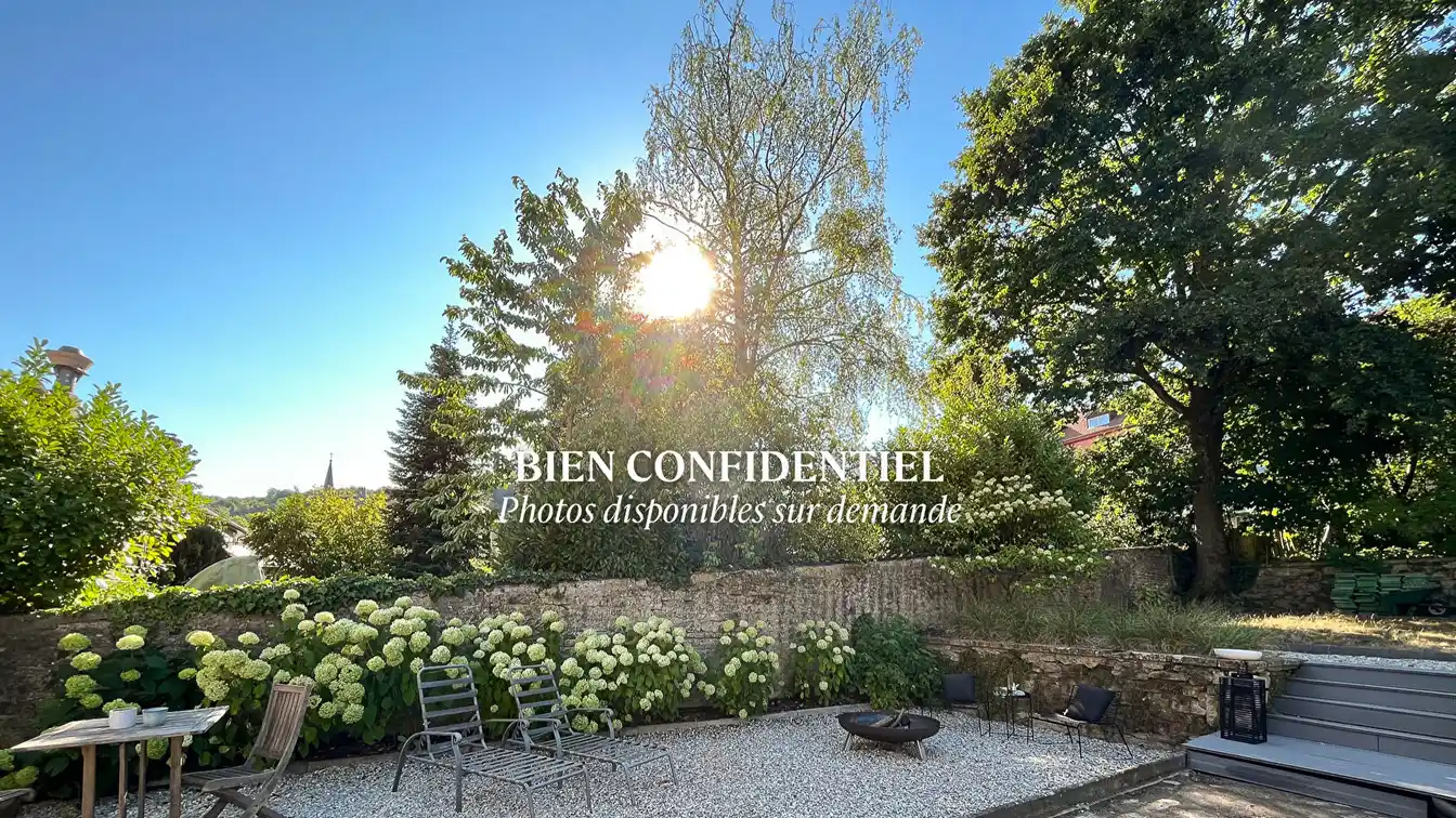 Old World Charm in the Heart of L'isle Adam