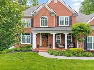 Beautiful Home in Sought-after Weatherly Hills