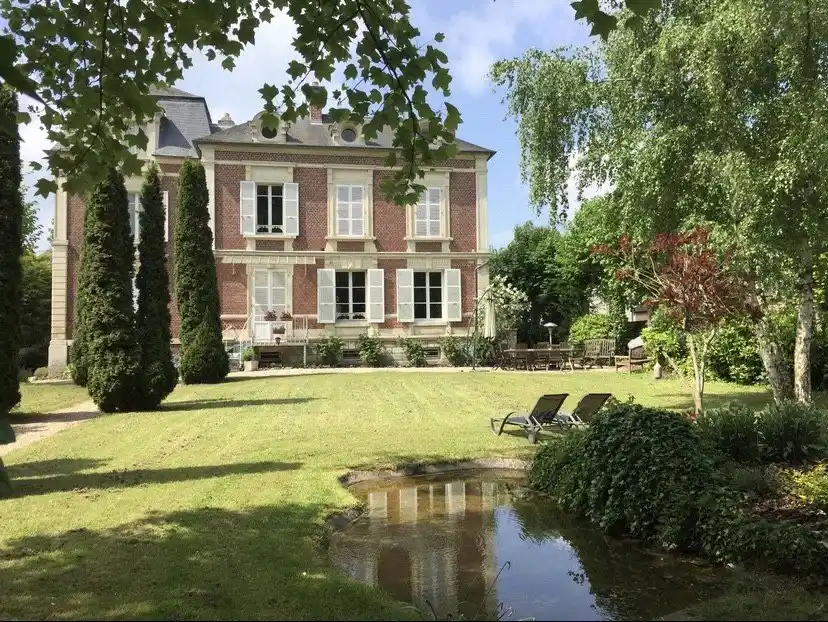 Historic Manor and Cottage in Picturesque Hauts-de-france Village