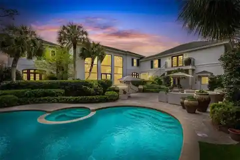 Elegant Home Near the Cloister