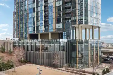Fabulous 3-bedroom Lakefront Home at Cirrus