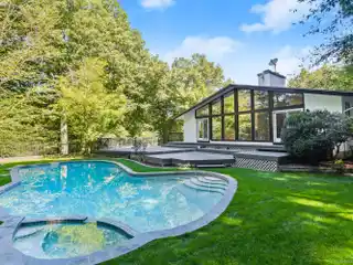 Sleek Contemporary Ranch in a Serene Setting