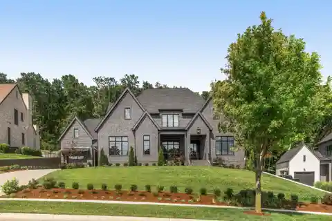 A True Showcase of Timeless Luxury and Modern Design