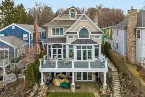 Impeccable Custom Built Home on Diamond Lake