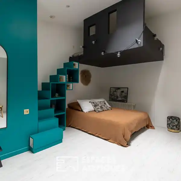 LOFT IN A FORMER BLACKSMITH'S SHOP