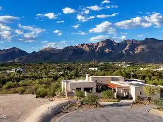Beautiful Home in the Heart of the Catalina Foothills