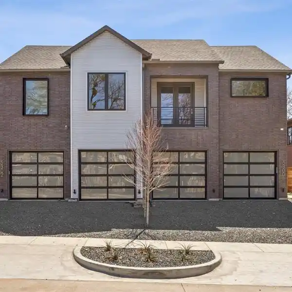 STUNNING NEW SINGLE-FAMILY ATTACHED HOME