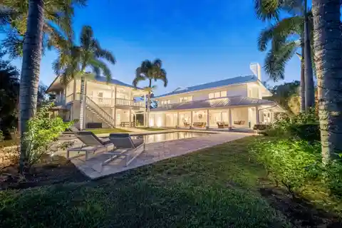 Rustic-Chic Estate Minutes from Jupiter Island