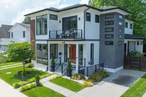 Award-Winning Contemporary Beach Home