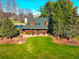Executive Log Cabin Retreat on Four Acres