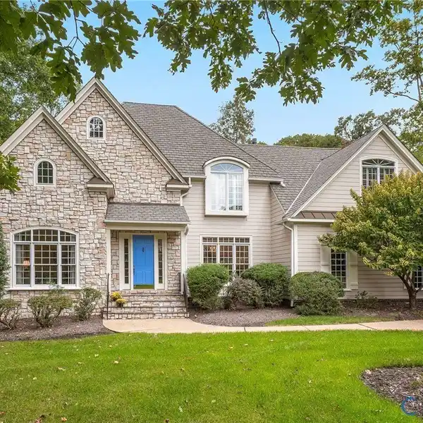 STUNNING FRENCH PROVINCIAL HOME