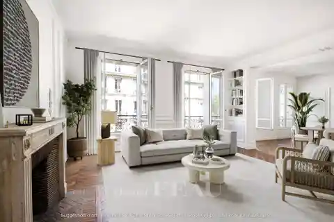 Versatile Apartment with Period Features
