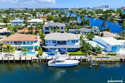 Coastal-Inspired Deepwater Estate