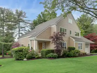 Flawlessly Rebuilt Rosecliff Showstopper with Amenities