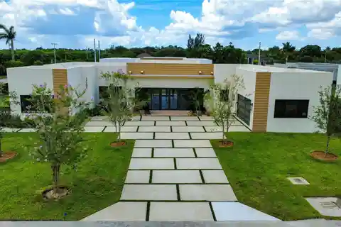 Modern Luxury New Construction