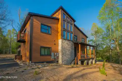 Brand New Mountain Retreat