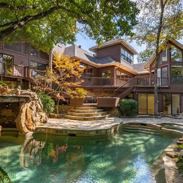 ELEGANT ESTATE BLENDING CHARACTER, NATURE, AND DESIGN