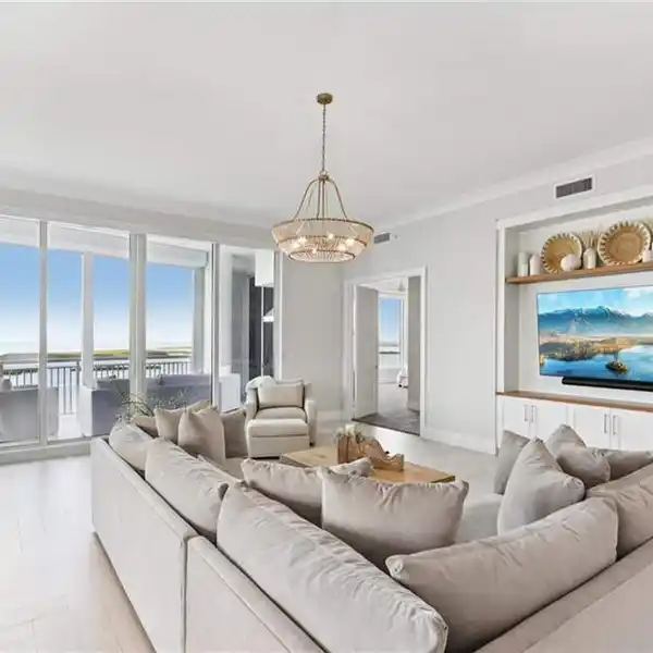 RARE PENTHOUSE WITH BREATHTAKING VIEWS