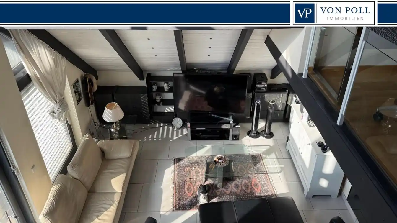 Spacious Penthouse Maisonette Apartment