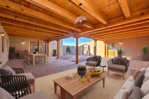 Contemporary Santa Fe Living at Its Finest