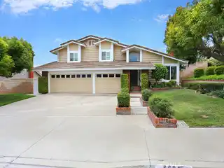 Traditional Charm Meets Modern Comfort