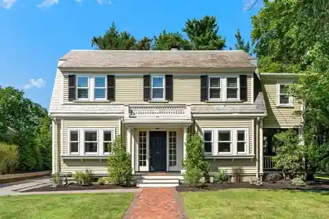 Rare Gem in the Heart of Lexington Center