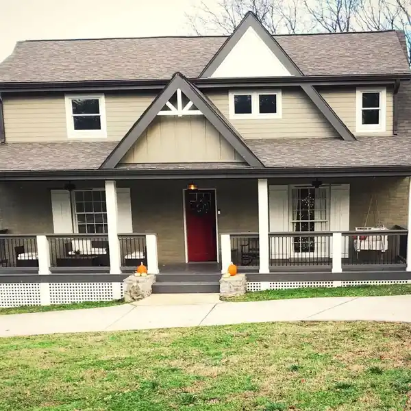 BEAUTIFULLY RESTORED CRAFTSMAN HOME