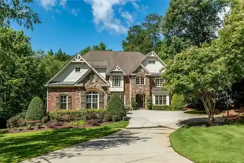 Exceptional Custom Home on a Picturesque Cul-De-Sac