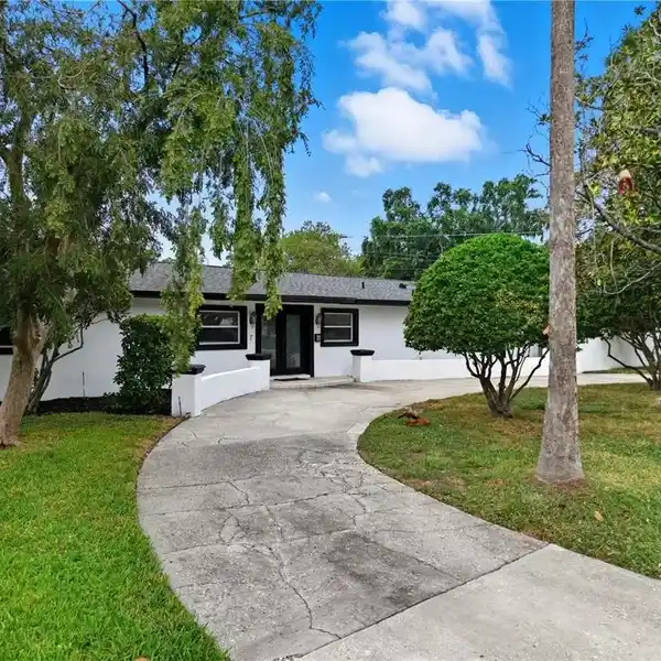 PRE-CONSTRUCTION OPPORTUNITY ON DAVIS ISLANDS