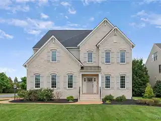 Move-in Ready Gem with Designer Finishes