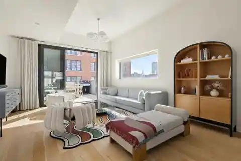 Meticulously Renovated Duplex Penthouse