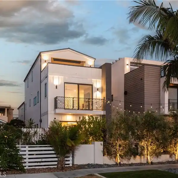 LUXURIOUS PRIMARY SUITE WITH FIREPLACE AND SPA-INSPIRED BATH