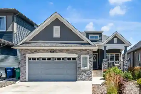 Custom-Built Mckee Bungalow Offering an Unbeatable Waterfront Location
