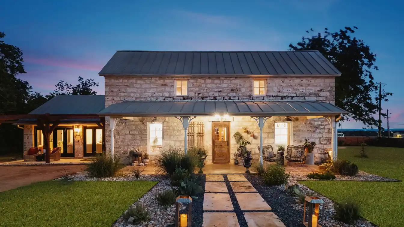 Magnificent Homestead Blending History and Luxury