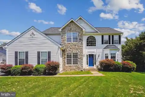 Incredible Colonial on over an Acre