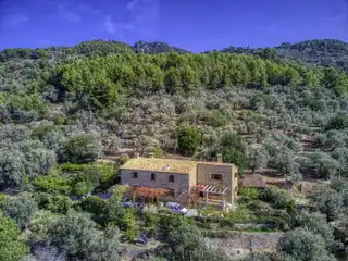 Spectacular Property with a Renovated Eighteenth Century House
