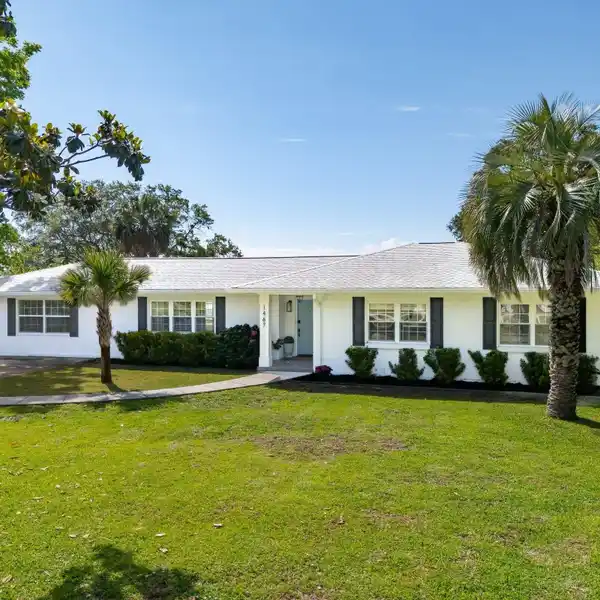 MARSHFRONT RETREAT WITH PRIVATE CREEKSIDE DOCK