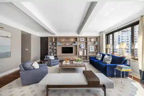 Elegant and Expansive Home in Sutton Place