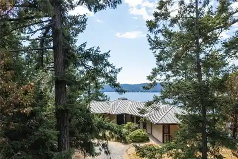 Architect-Designed Oceanfront Home