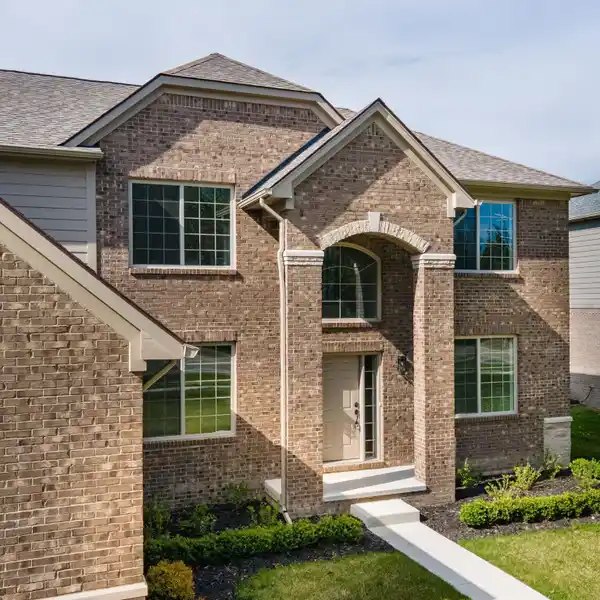 EXQUISITE NEW CONSTRUCTION