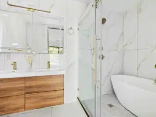 Expansive Duplex Condo