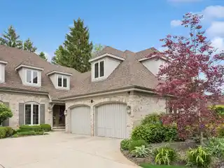 Impeccably Curated Tartan Ridge Townhome