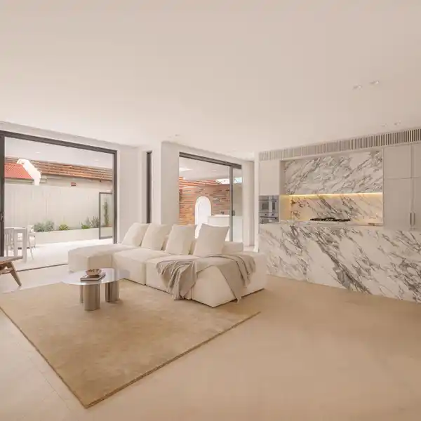 CONTEMPORARY ARCHITECTURE WITH BESPOKE DESIGN