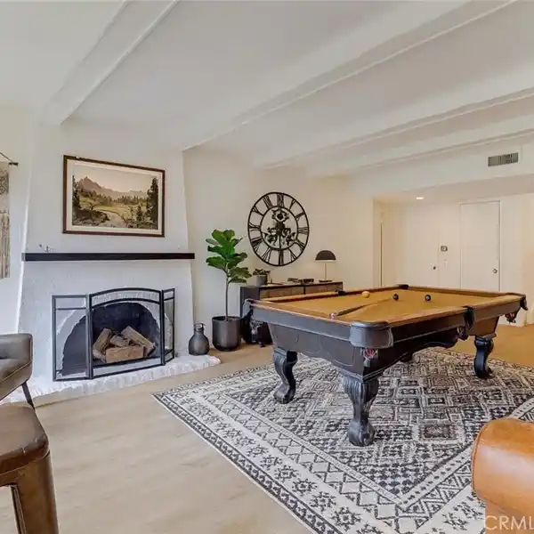 WELL-MAINTAINED IDEAL FAMILY RETREAT