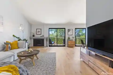 Updated Townhouse in Prime Location