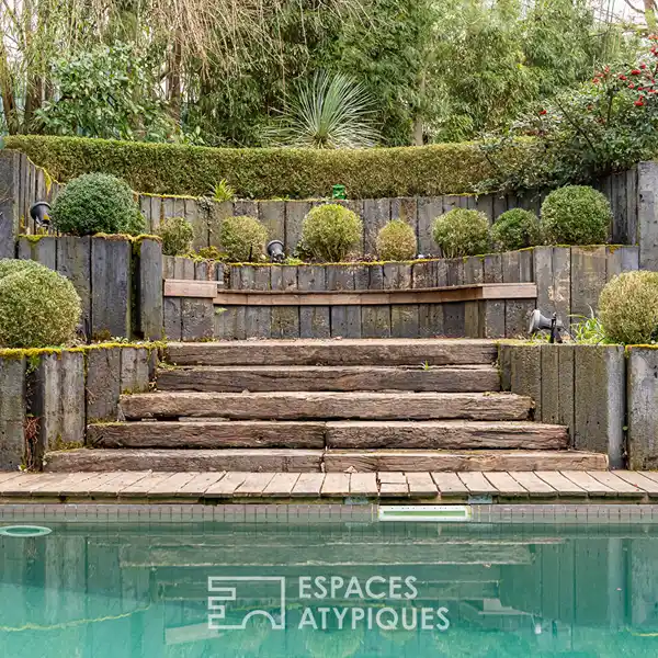 REFINED LIVING IN A SERENE SETTING