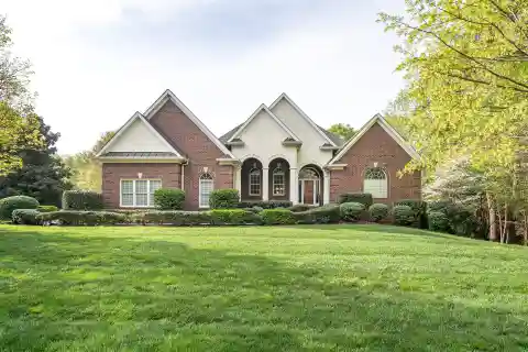 Custom Home on 1.5 Beautiful Acres