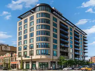 Chic Lincoln Park Condo with Terrace Views