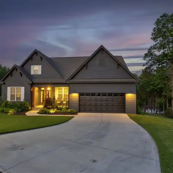 RARE OPPORTUNITY IN KENSLEY